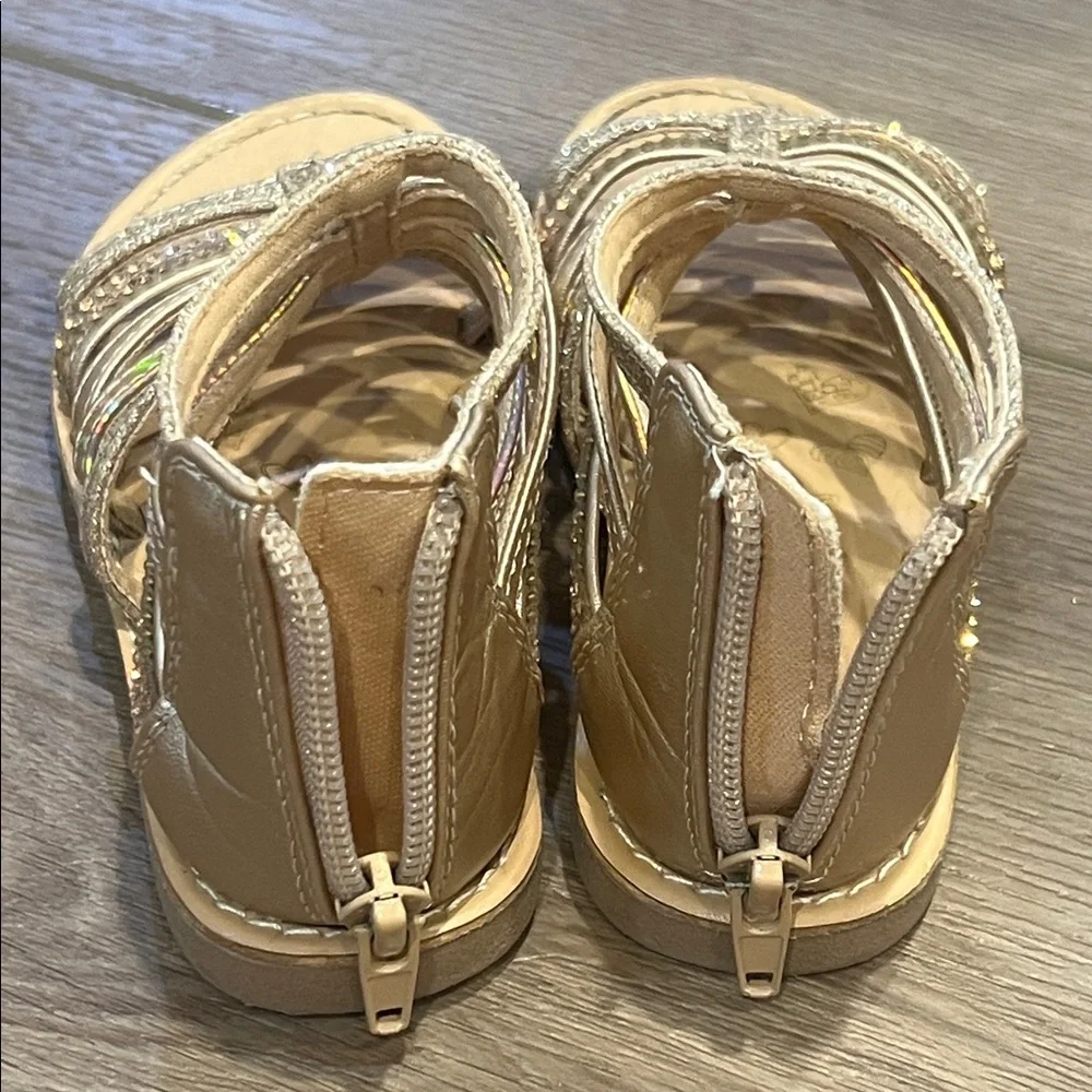 Olive & Edie Gladiator Style Shoes Girl’s Size 8 Strappy, Zipper, Gold, Sparkly